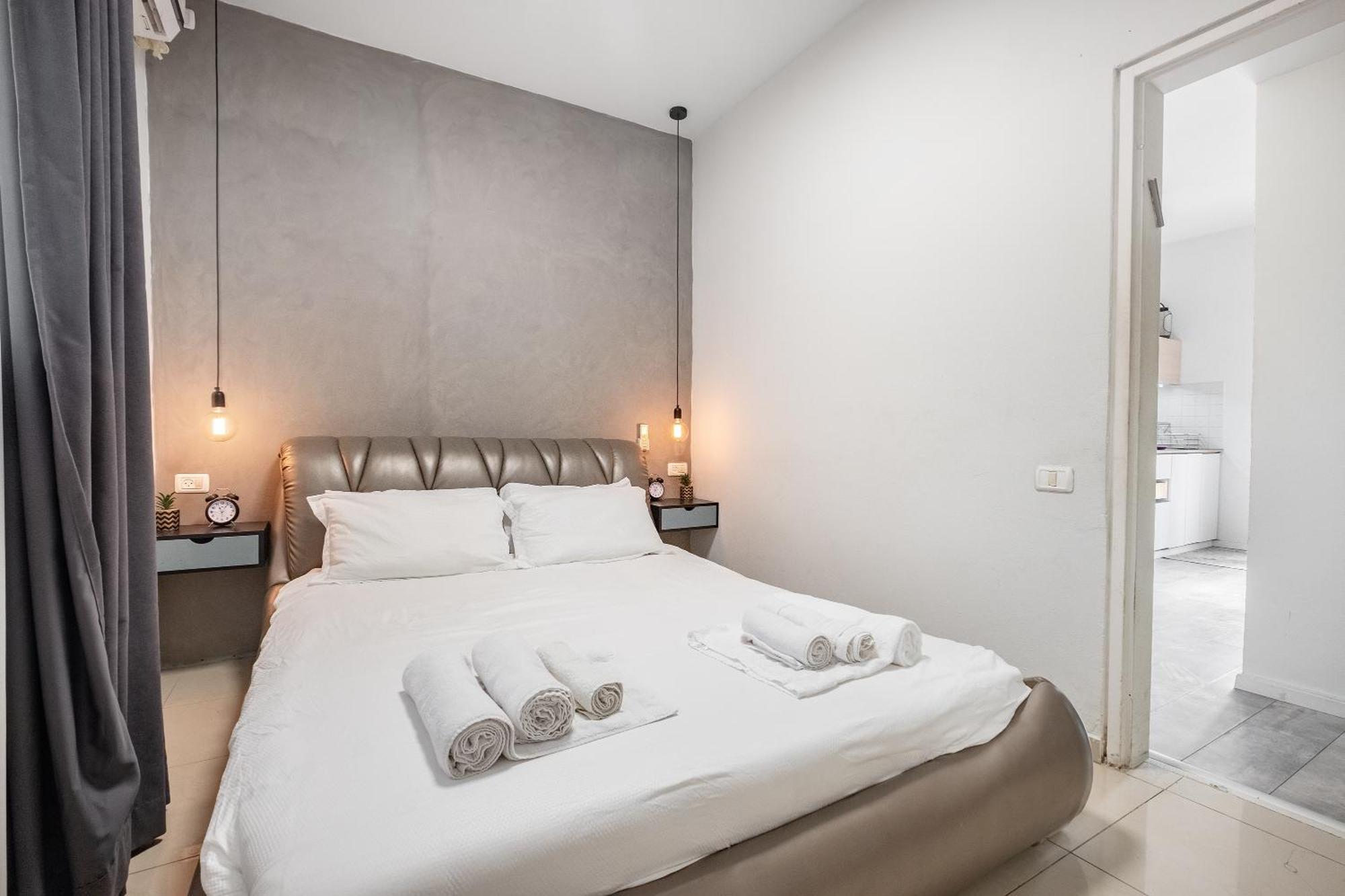 Premium 1Bd Apartment Near The Beach W/Balcony เทลอาวีฟ ภายนอก รูปภาพ
