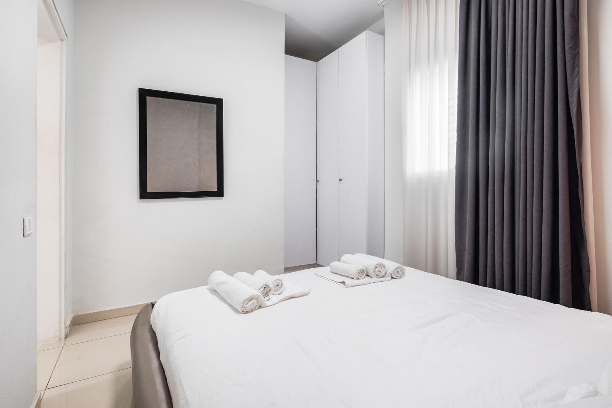 Premium 1Bd Apartment Near The Beach W/Balcony เทลอาวีฟ ภายนอก รูปภาพ